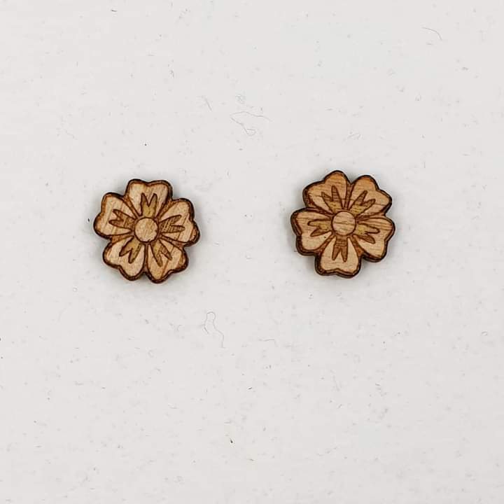 Light Wood Flower Stud Earrings - Australian Handmade & Hypoallergenic - Engraved