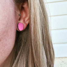 Load image into Gallery viewer, Pink Tulip Flower Stud Earrings
